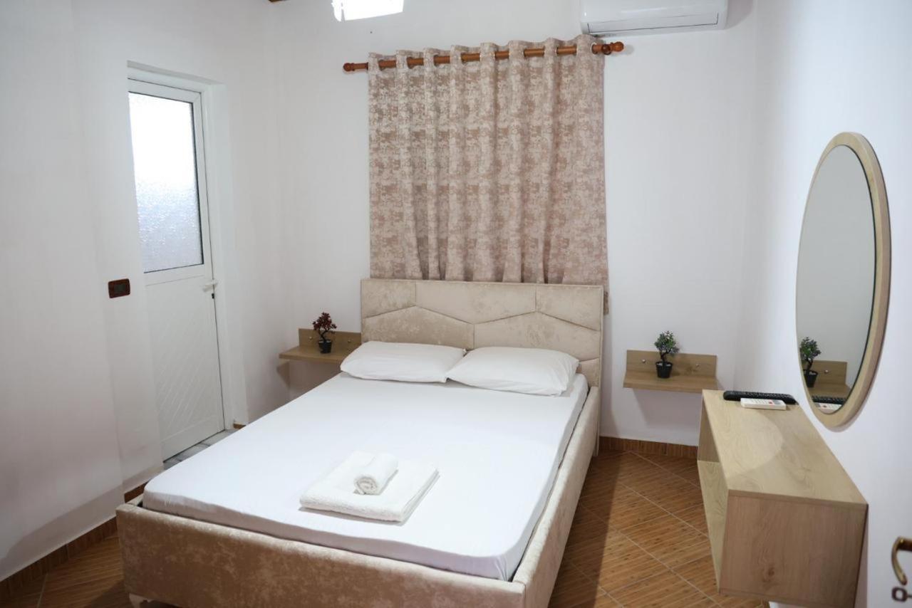 Apartments Villa Luti Stjar Екстер'єр фото