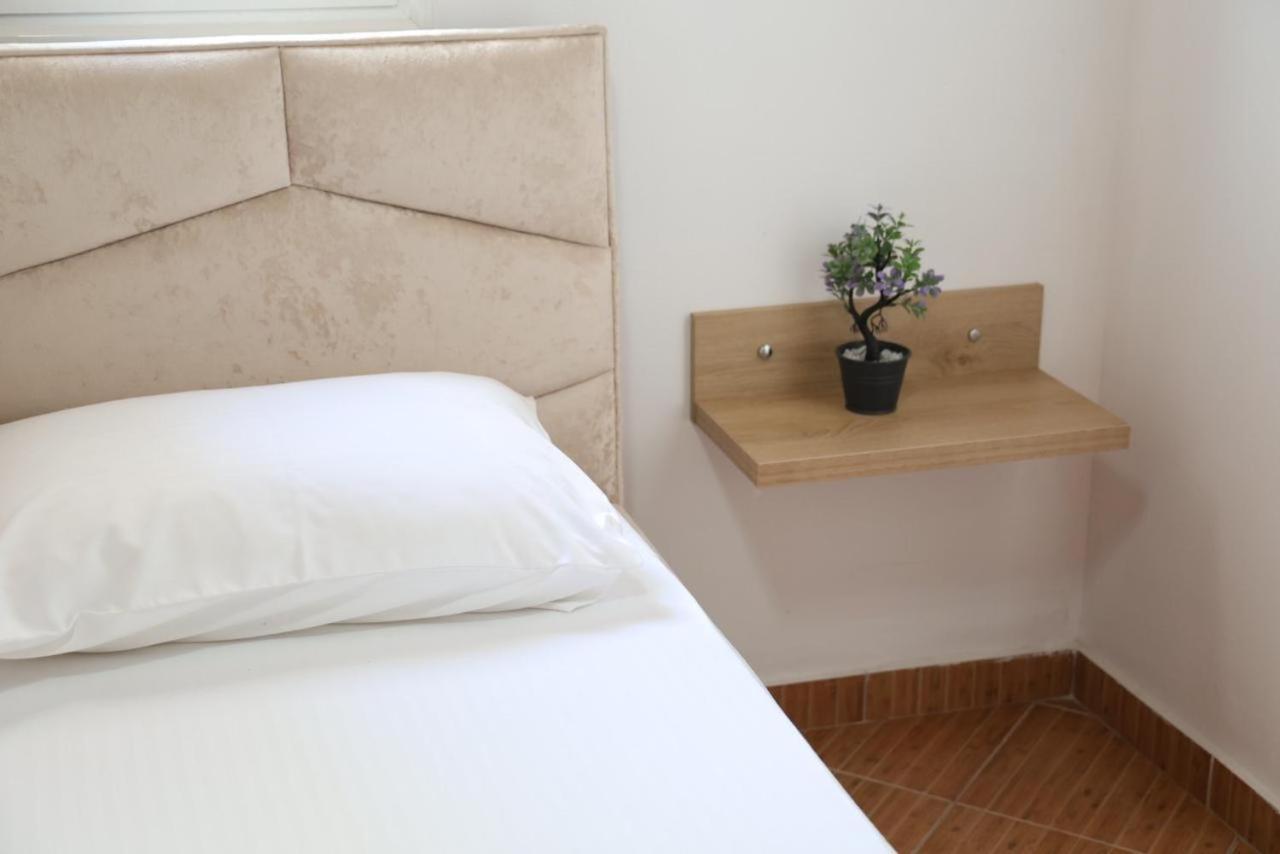 Apartments Villa Luti Stjar Екстер'єр фото